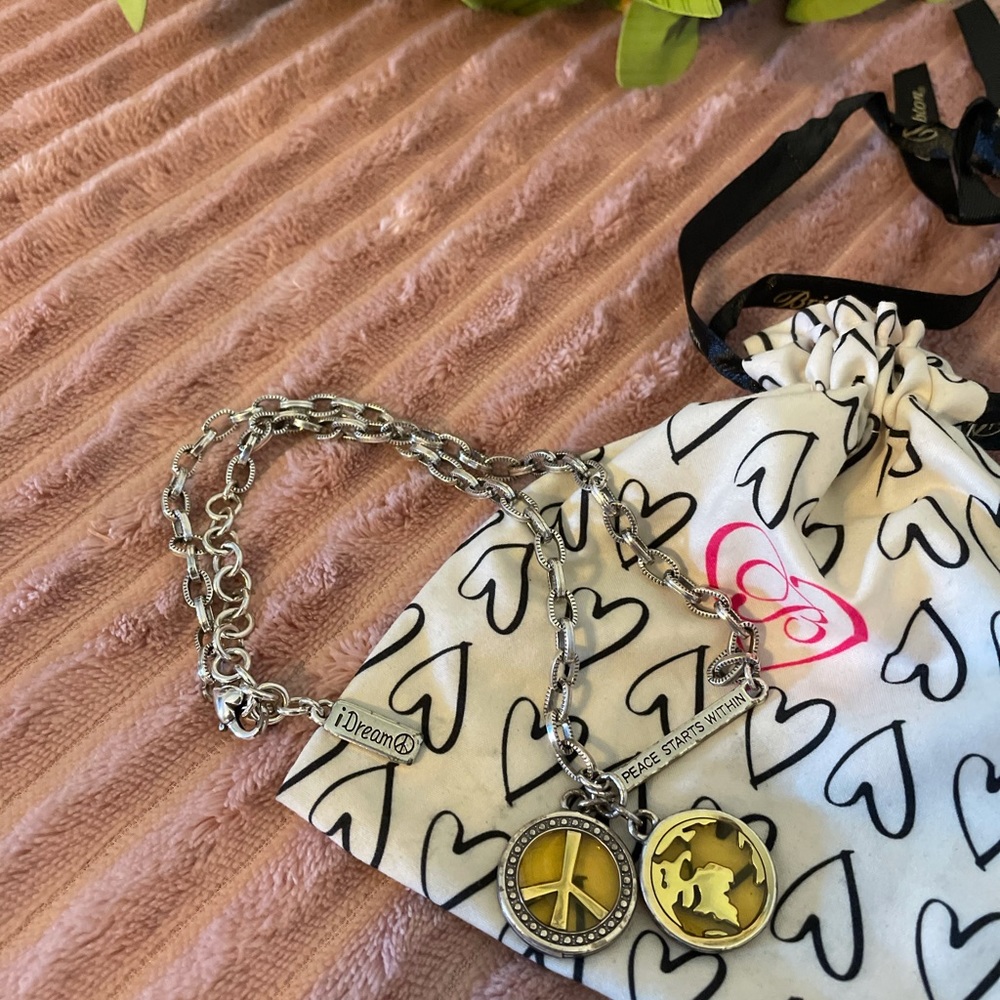 Necklace - Picture 2 of 4